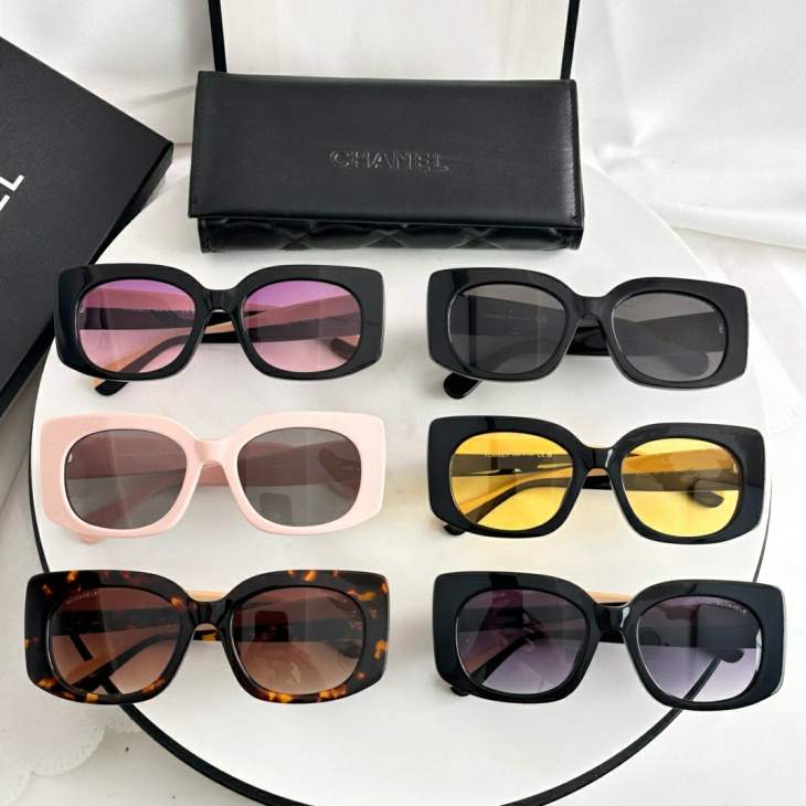 Picture of Chanel Sunglasses _SKUfw77817610fw
